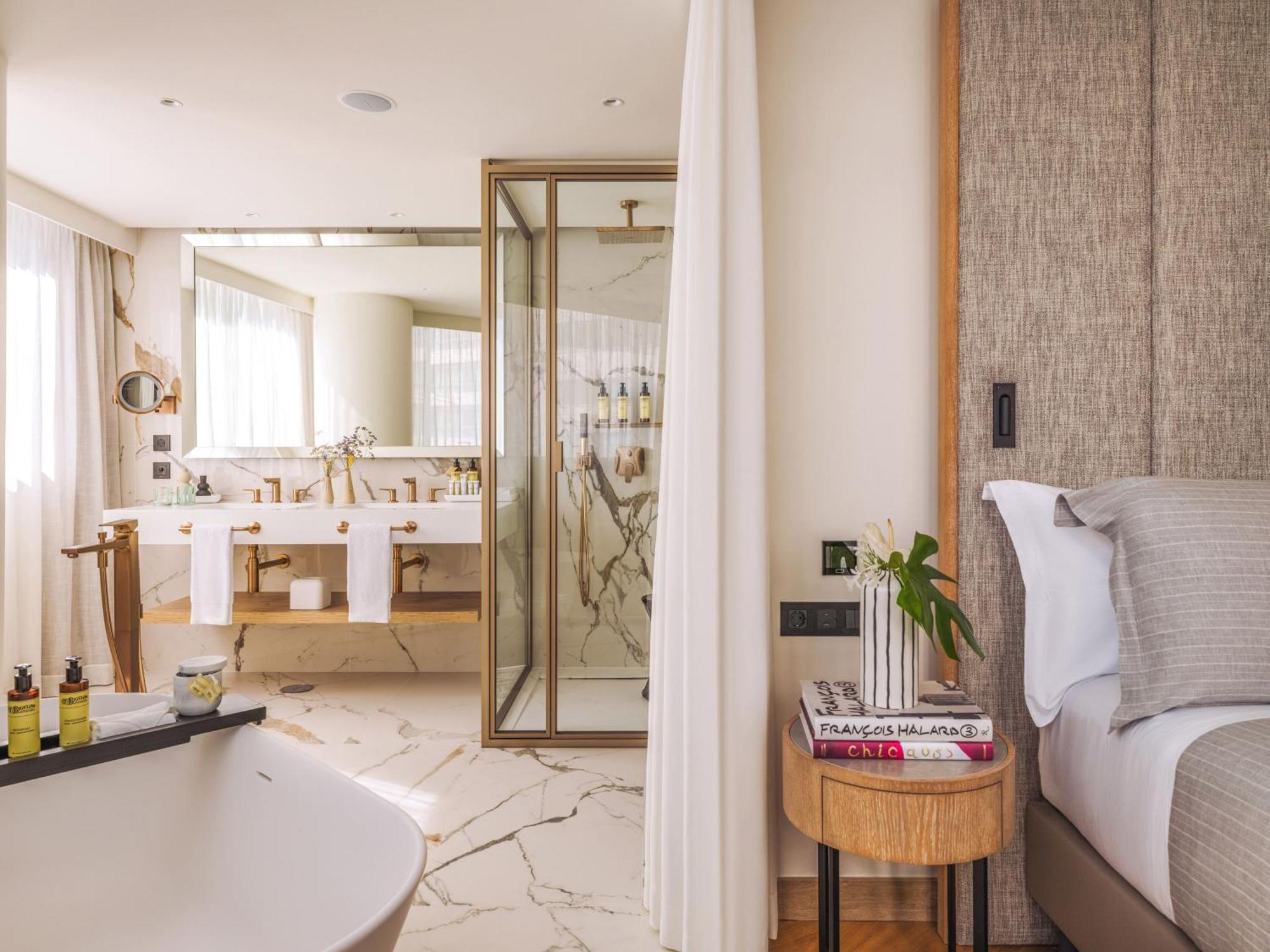 Two Bedroom Suite Spa Access