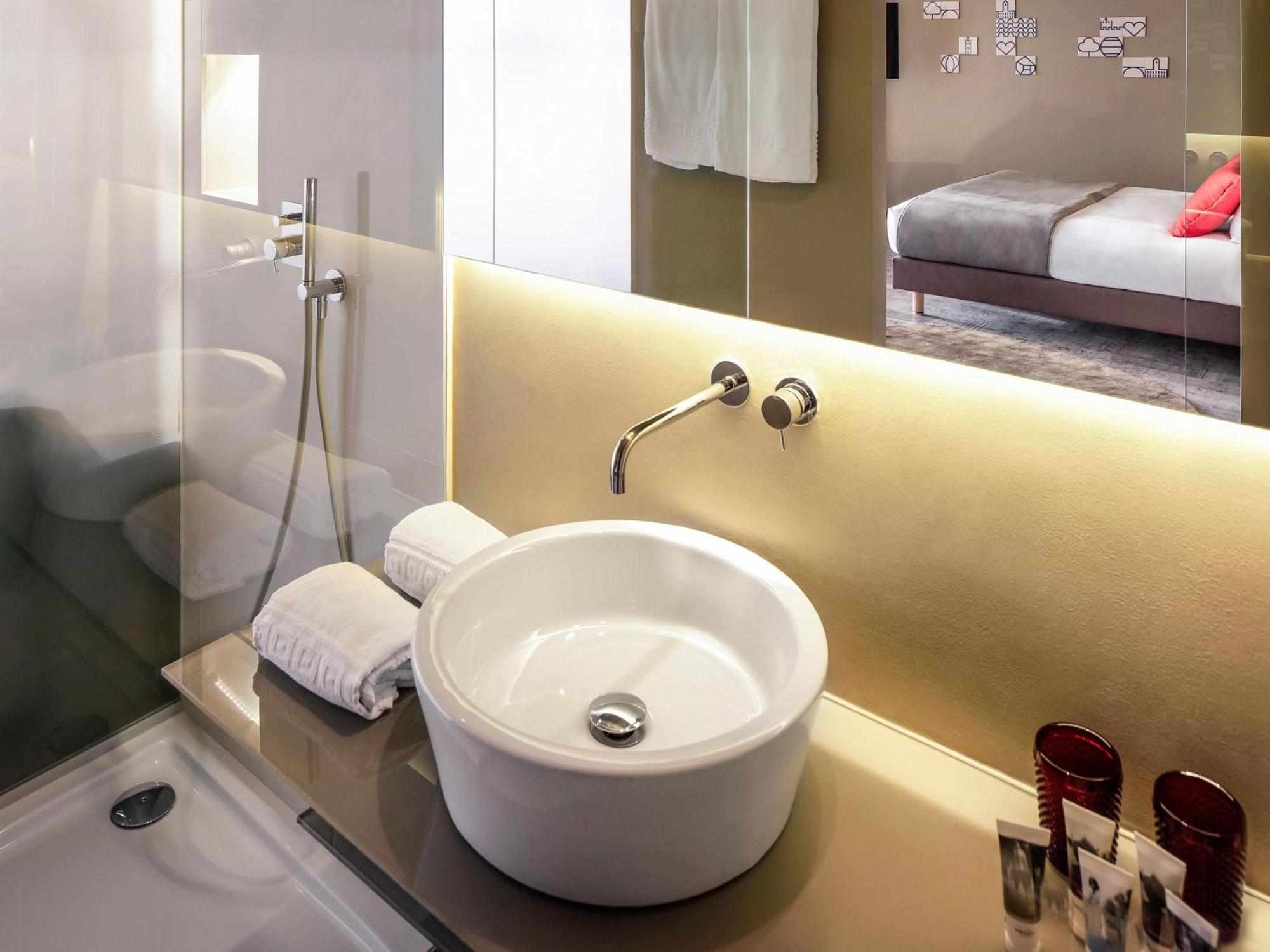 Panoramic King Suite