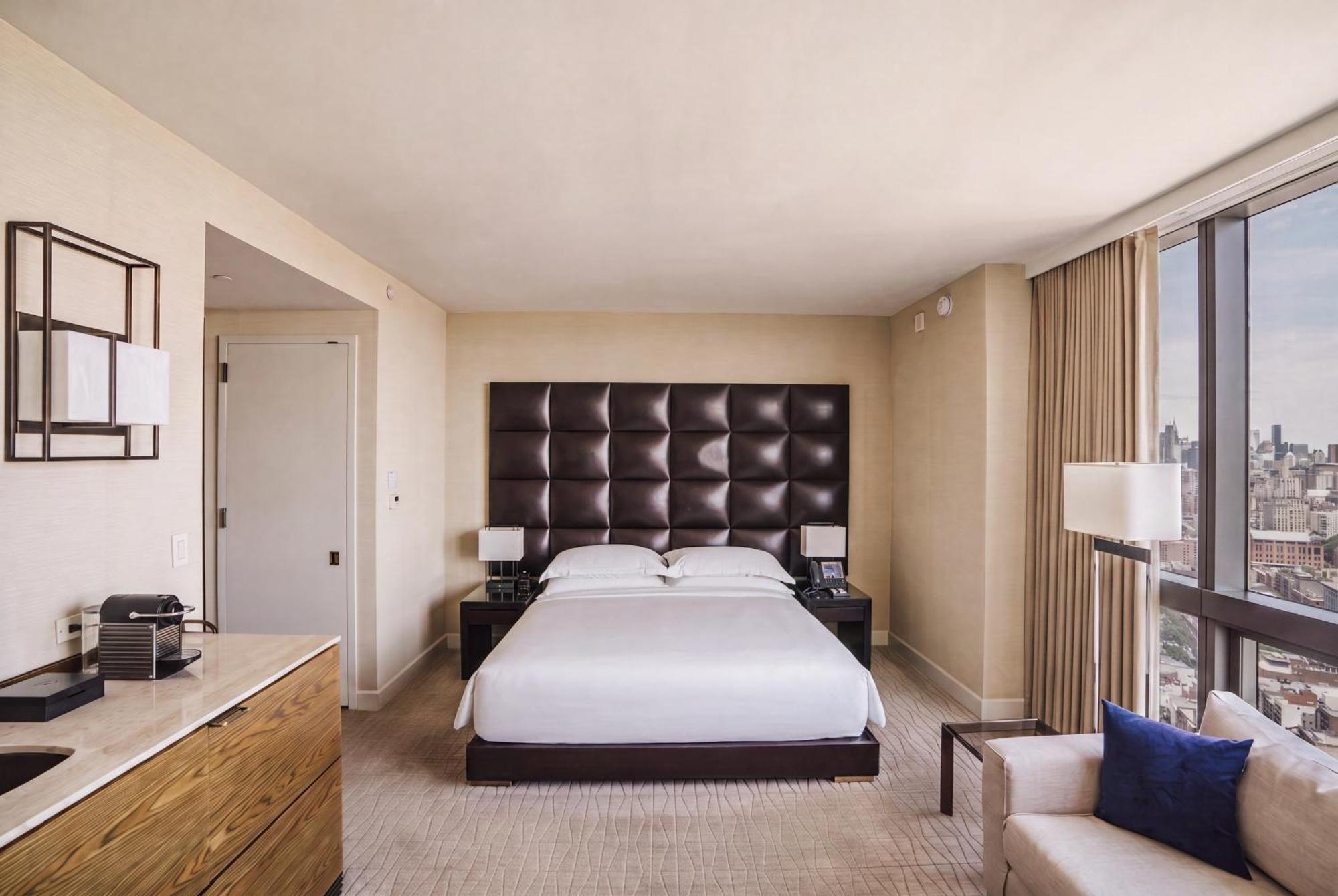 SoHi King View Room ADA