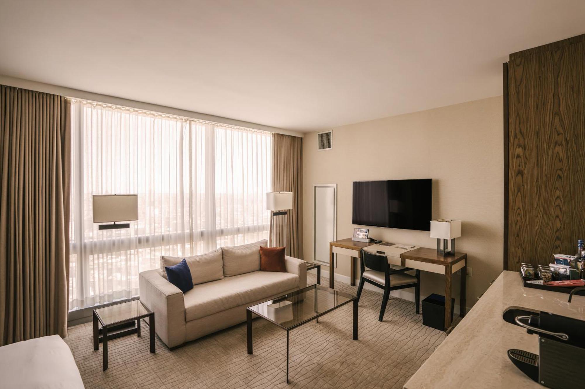 SoHi King View Room ADA