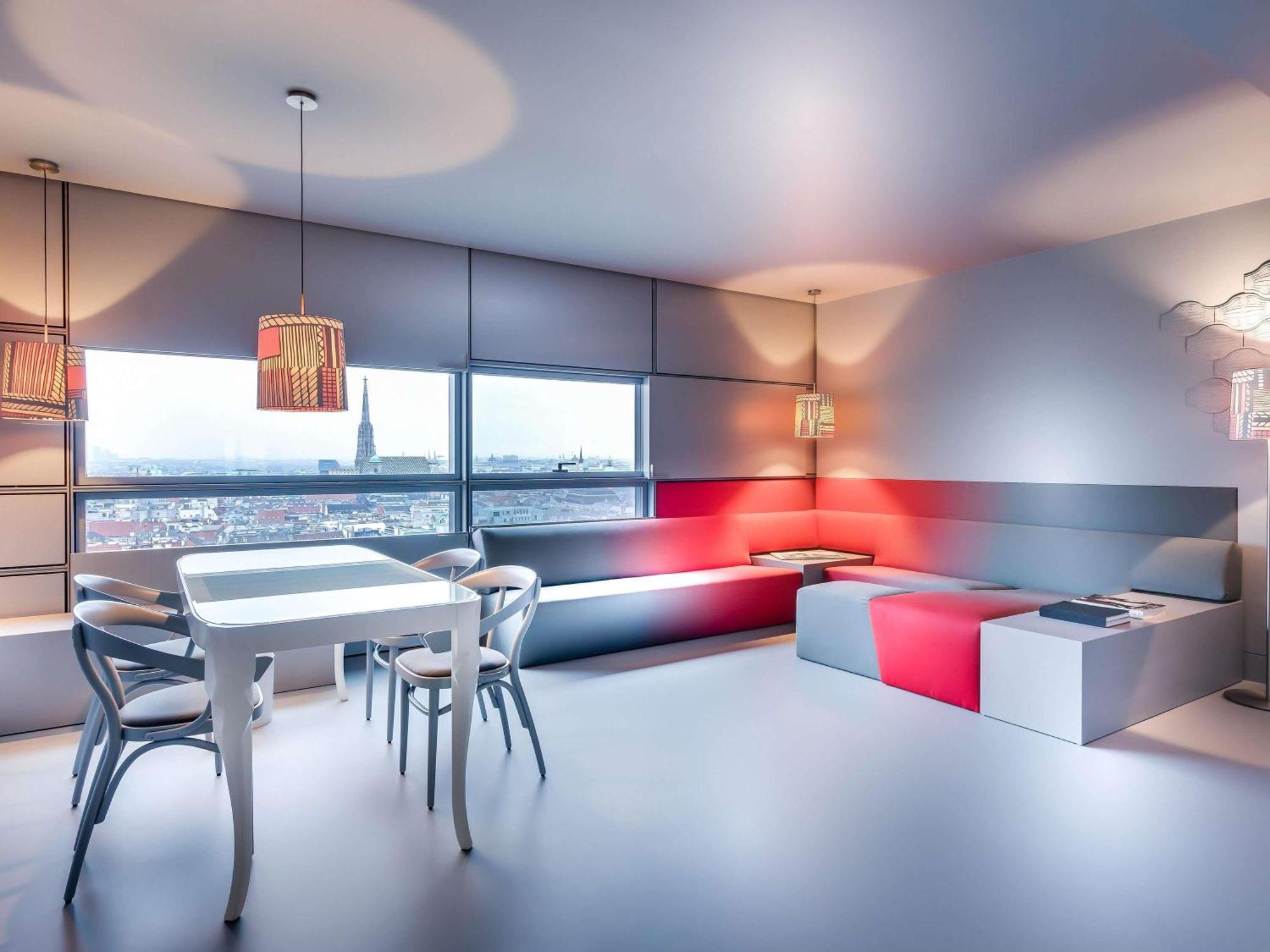 Executive Studio Suite