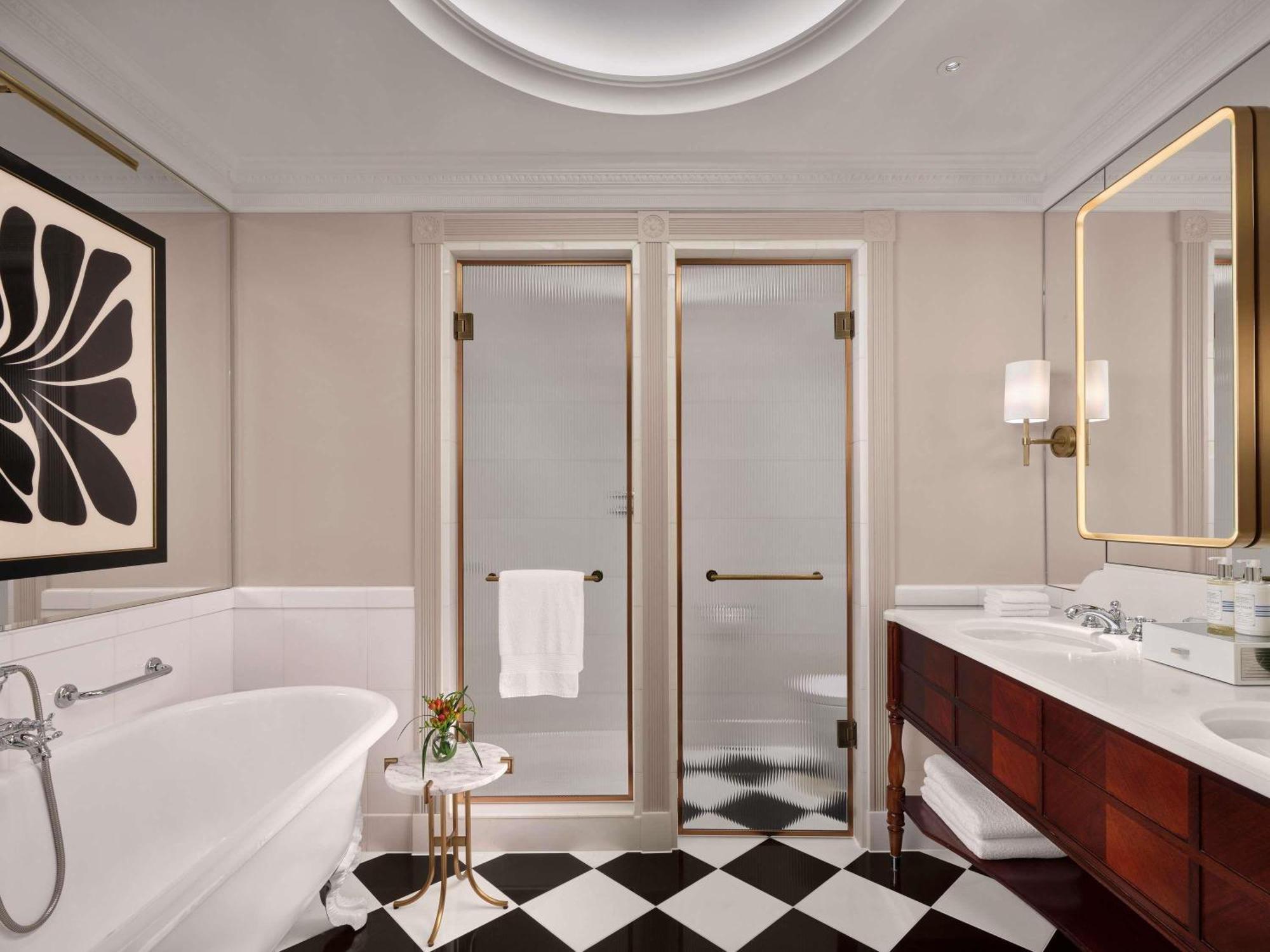 Suite with River View