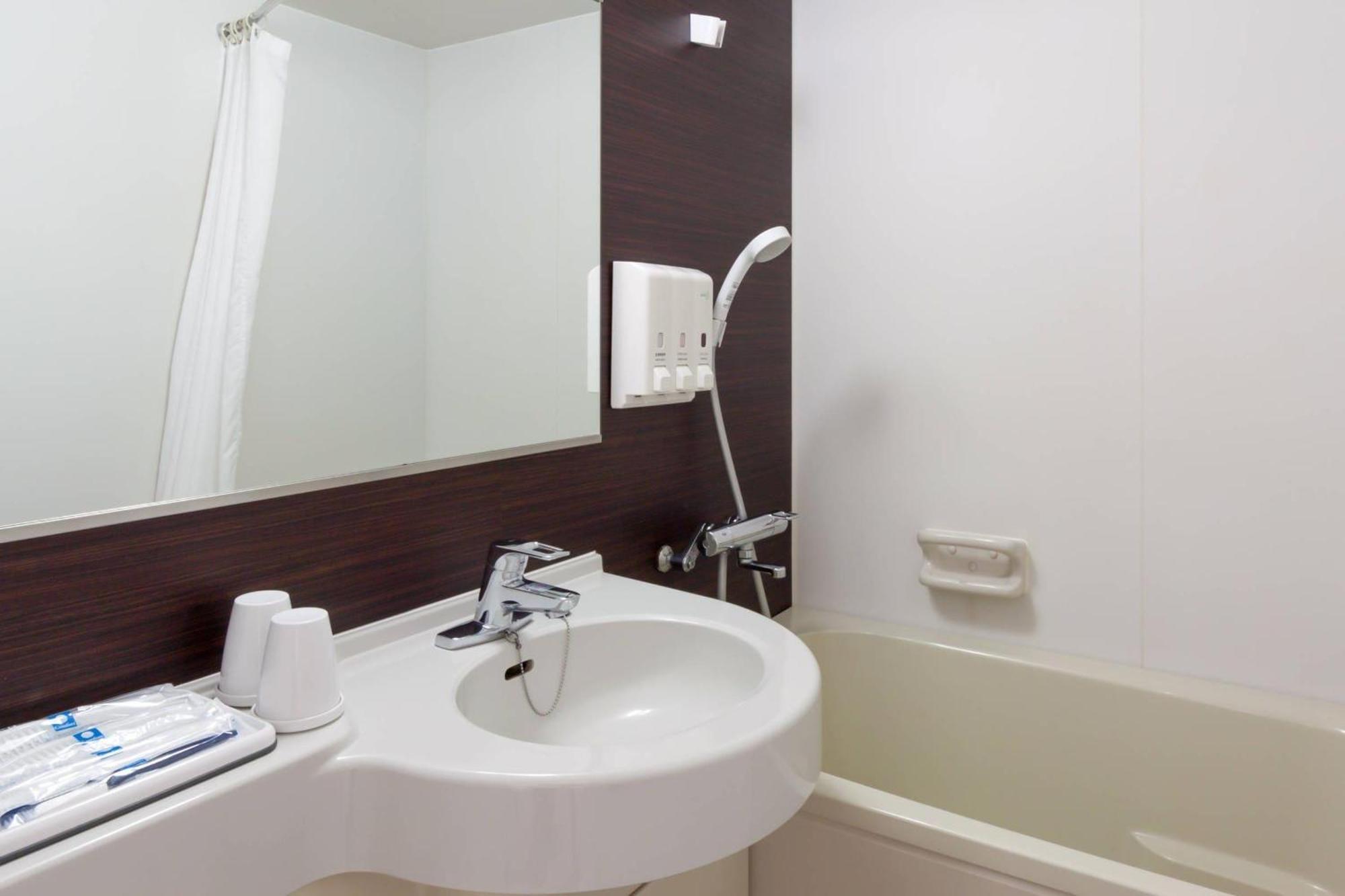 Standard Single Room - Non-Smoking