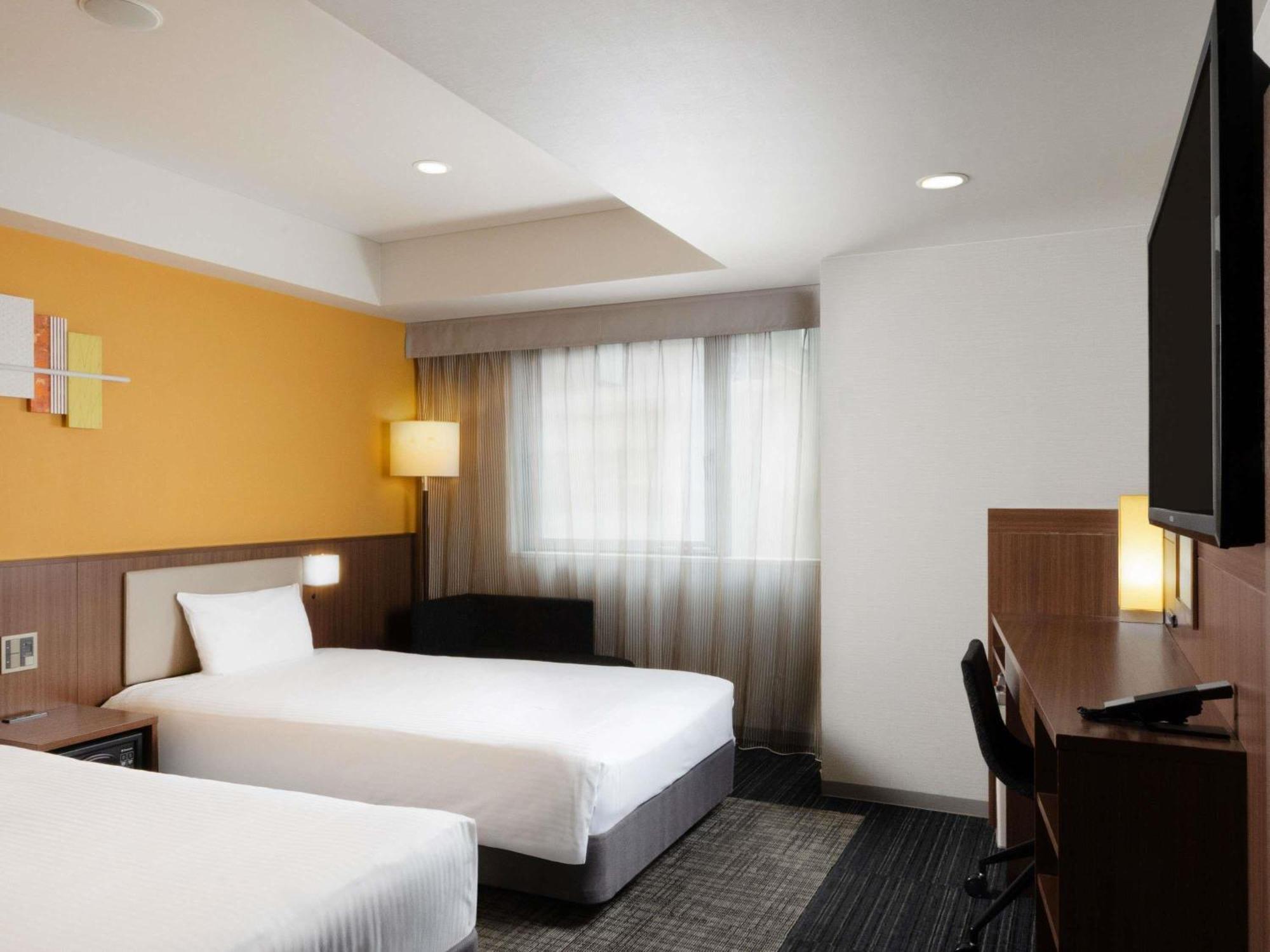 Superior Room with Two Twin Beds