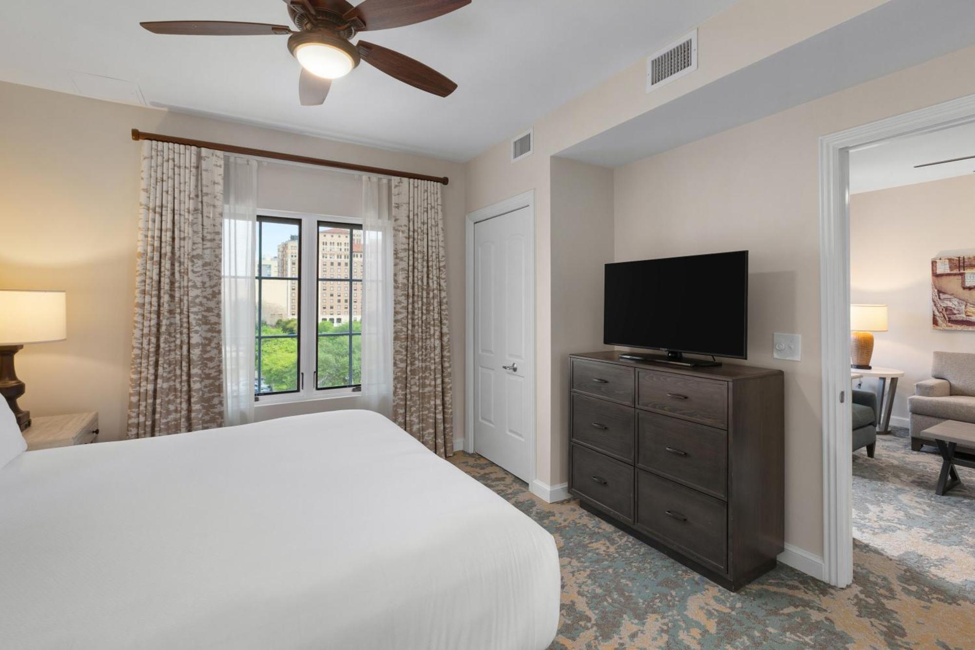 One-Bedroom Suite