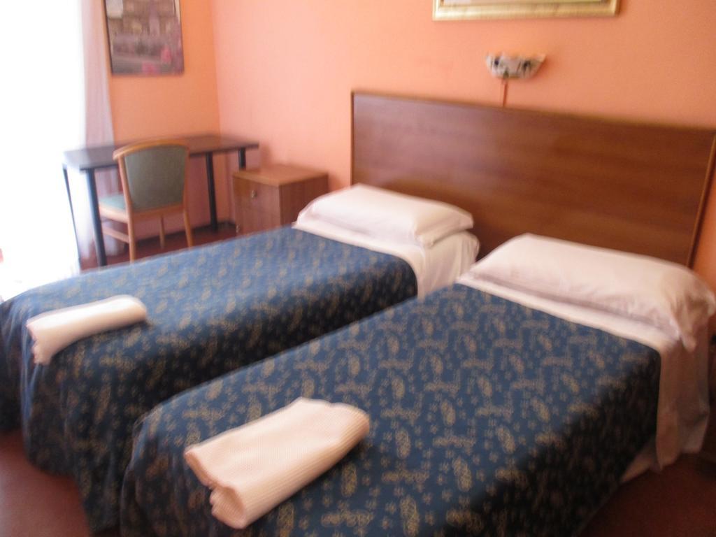 Twin Room with Shared Bathroom