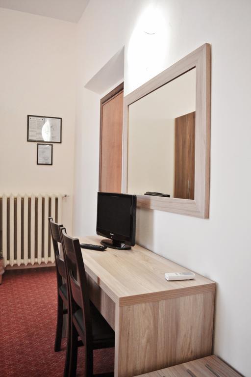 Economy Triple Room