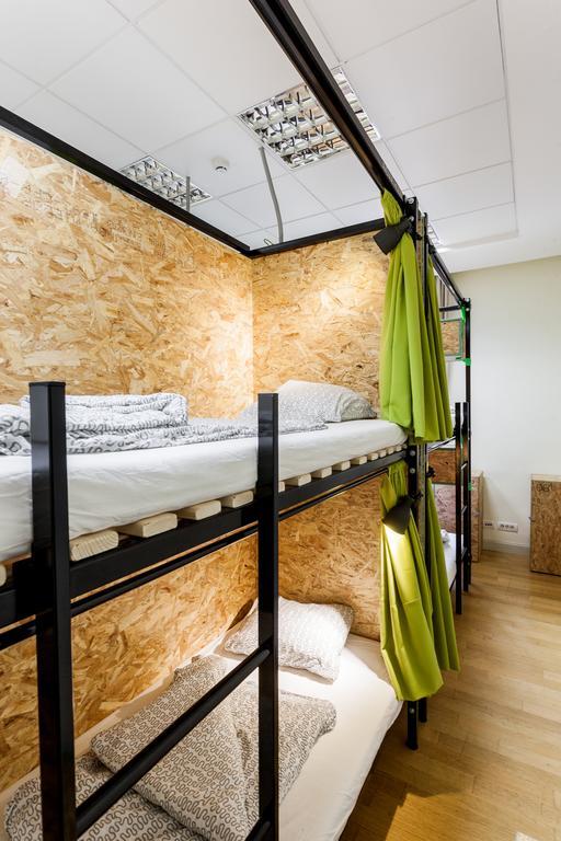 Bed in 6-Bed Mixed Dormitory Room