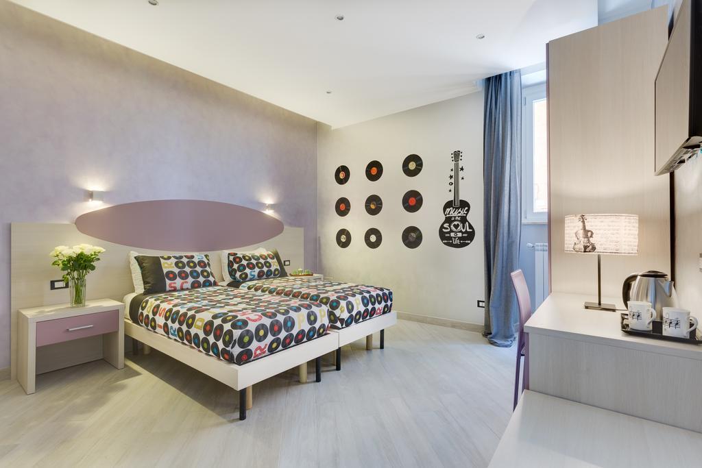 Deluxe Double or Twin Room