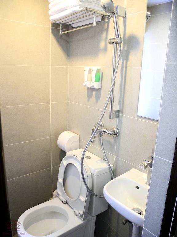 Standard Double or Twin Room,690872004:JPEG