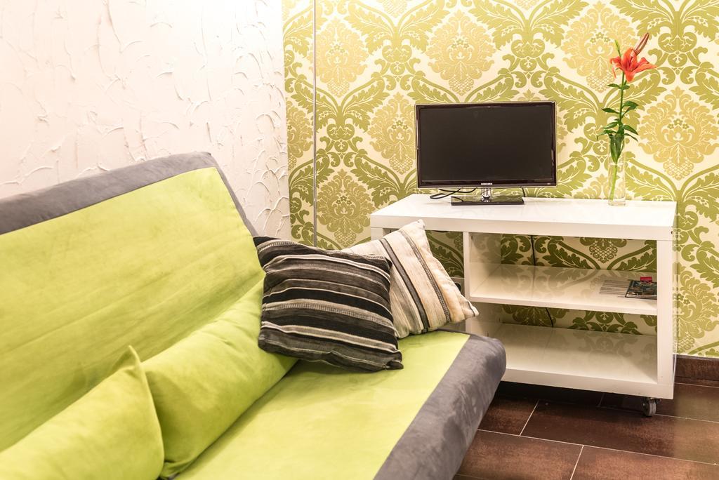 Two-Bedroom Apartment,257318589:JPEG