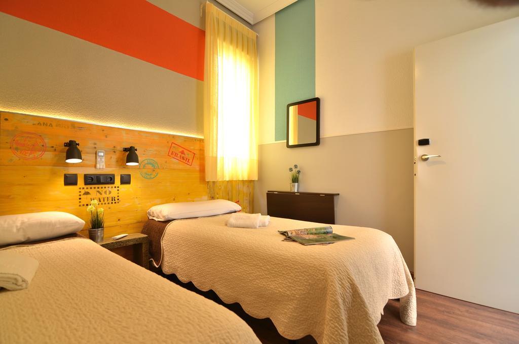 Twin Room with Shared Bathroom