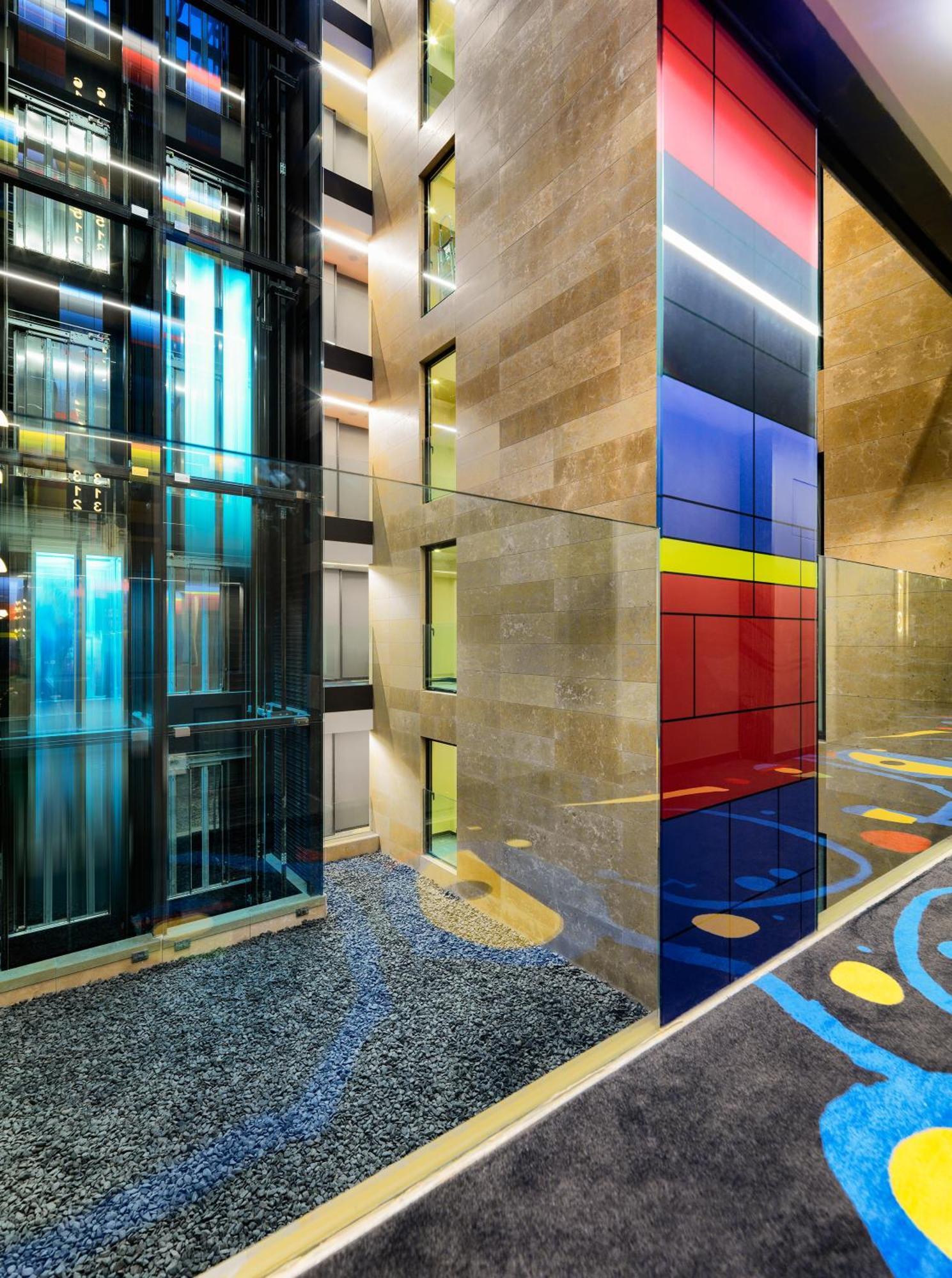 Superior Triple Atrium