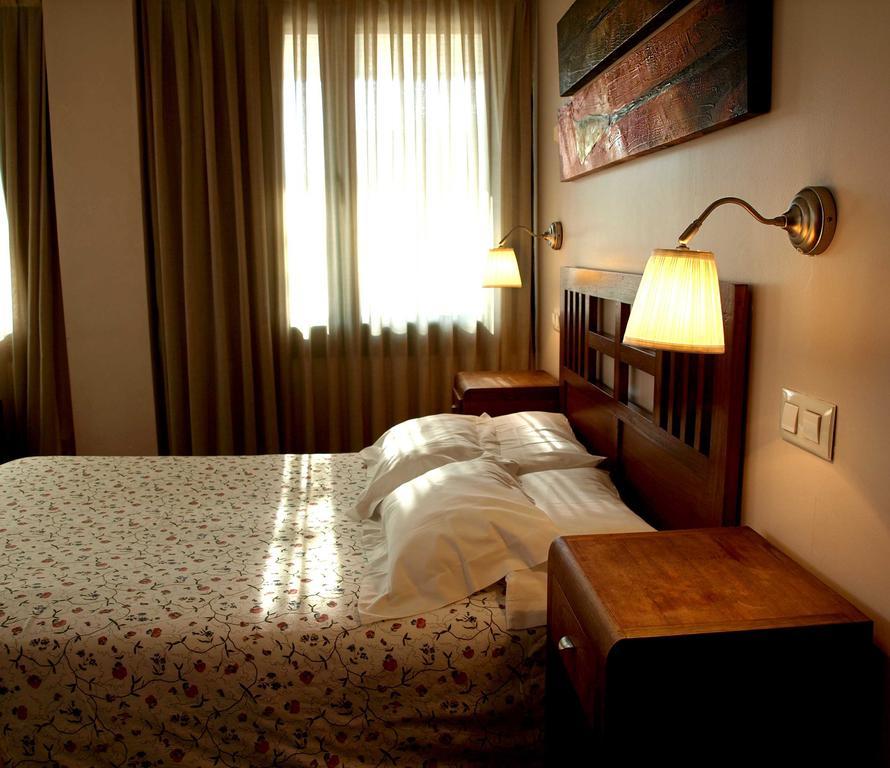 Double Room (exterior)