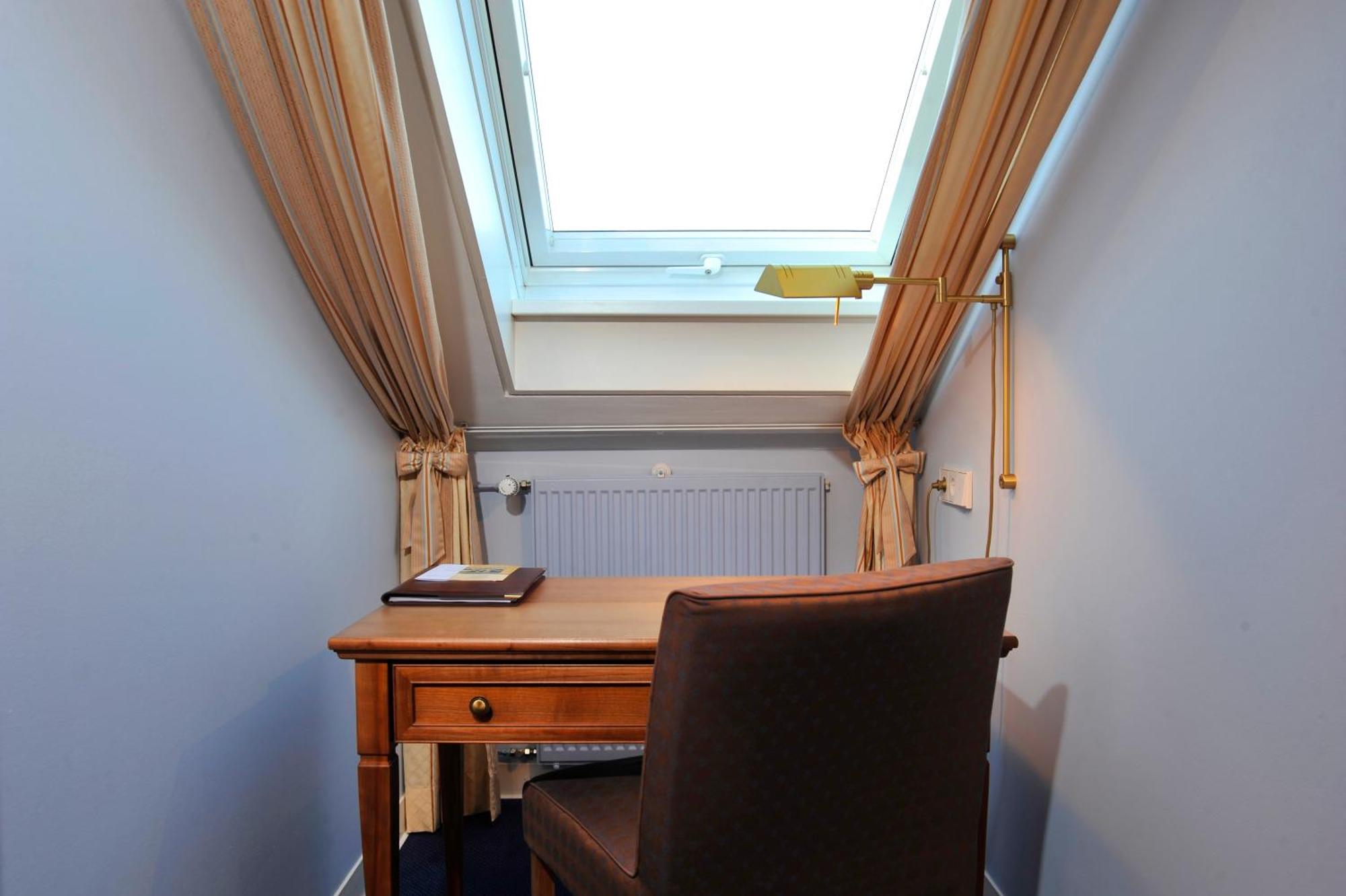 Standard Double Suite