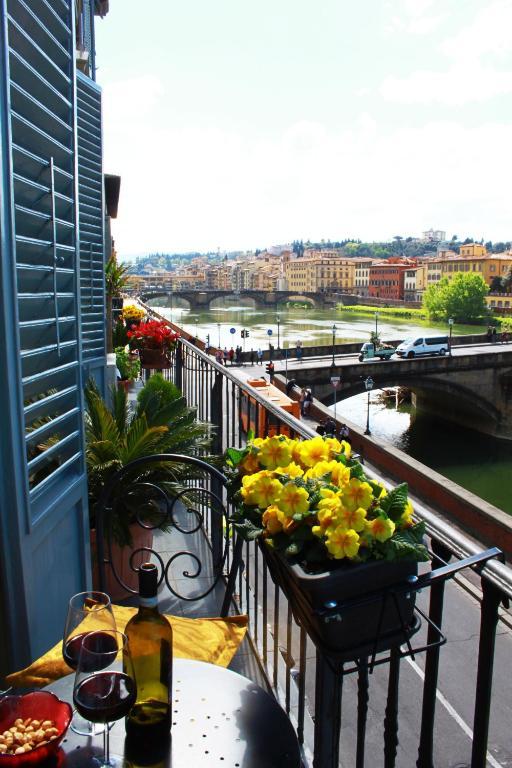 King Suite Balcony River View