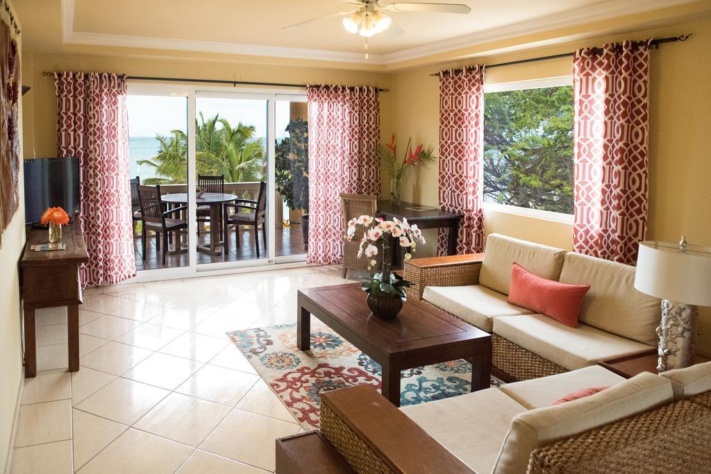Superior One-Bedroom Apartment with Ocean View
