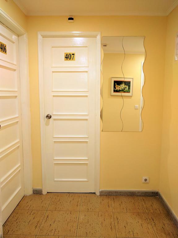 Standard Single Room with Shared Bathroom