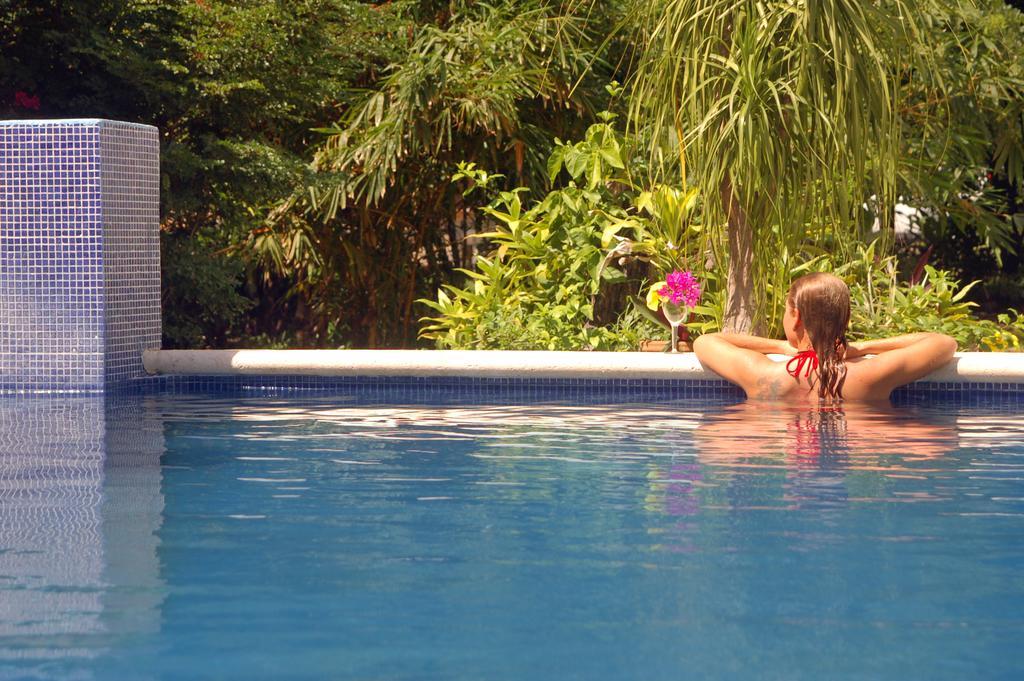 Deluxe Suite with Private Pool