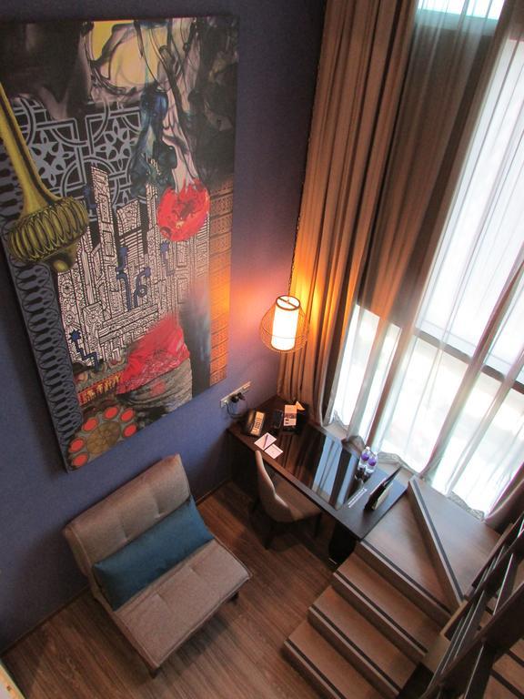 Signature Loft Room