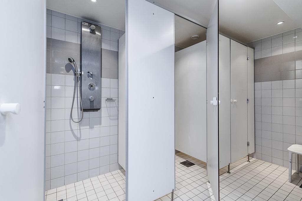 Single Room with Shared Bathroom