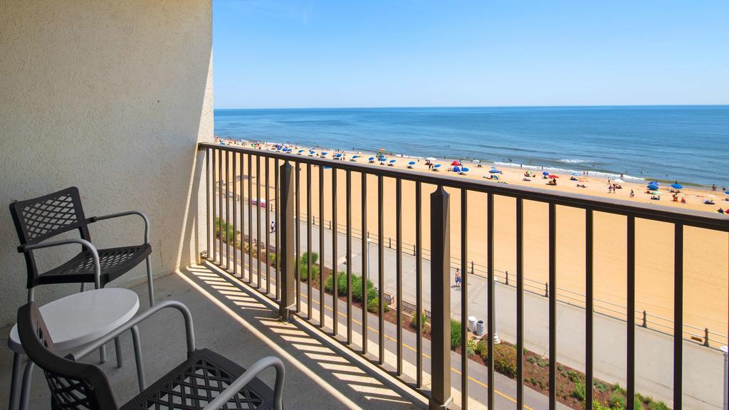 Double Room with Oceanfront View - Mobility Accessible with Tub with Grab Bars/Non-Smoking,1275674026:JPEG