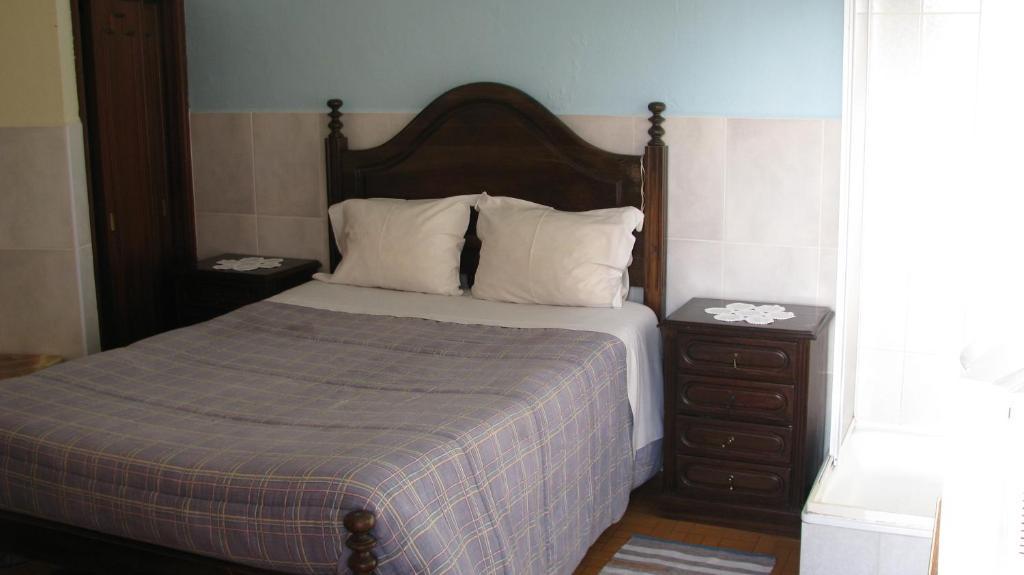 Basic Double Room with Shared Bathroom,44816593:JPEG