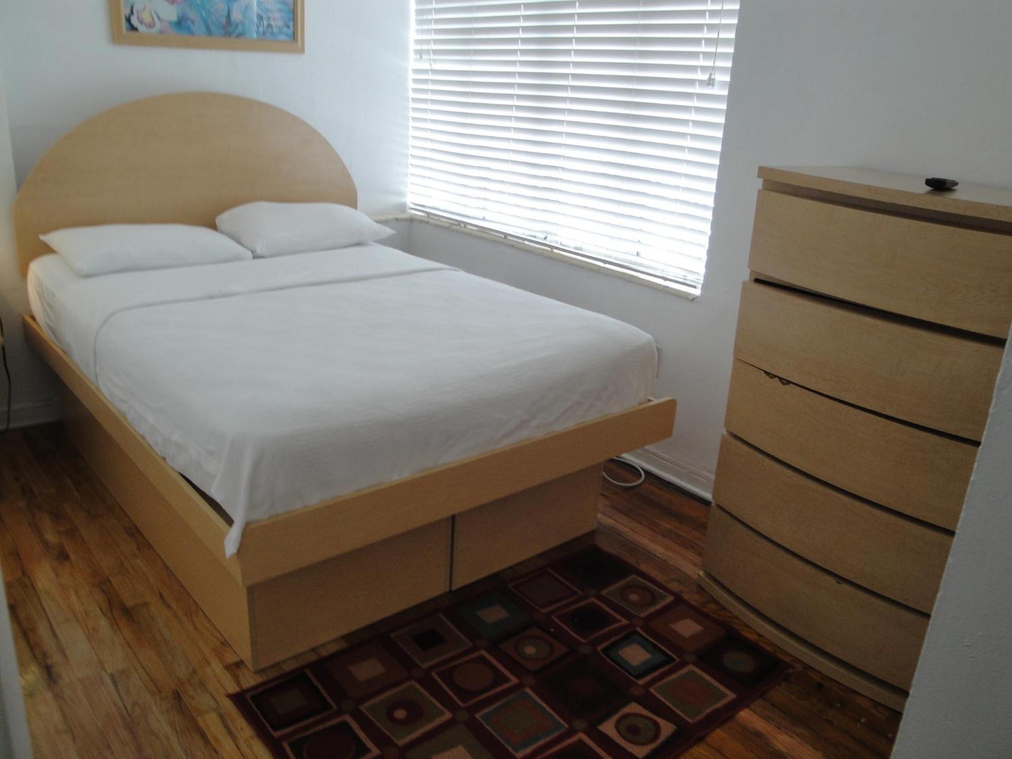 Basic Triple Room