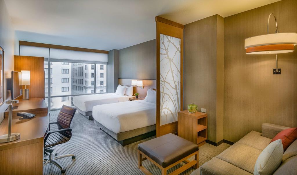 Queen Room with Two Queen Beds and Accessible Tub - Disability Access