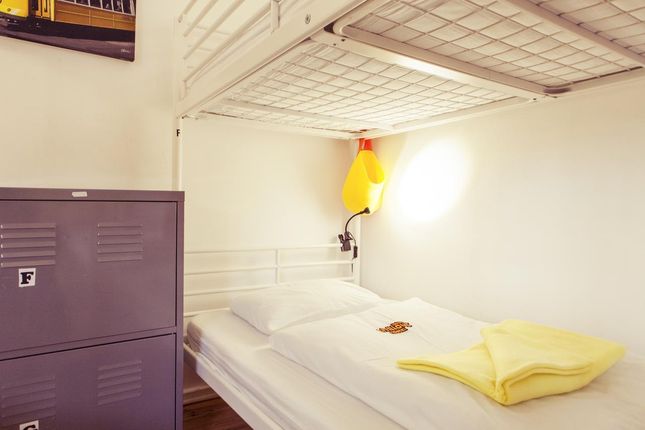 Single Bed 10-Bed Dormitory Room