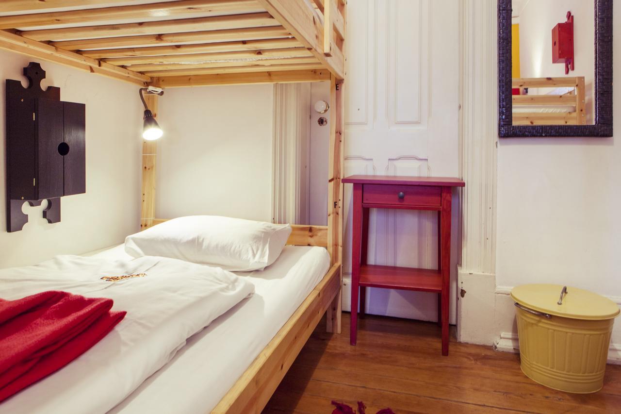 Single Bed 5-Bed Dormitory Room
