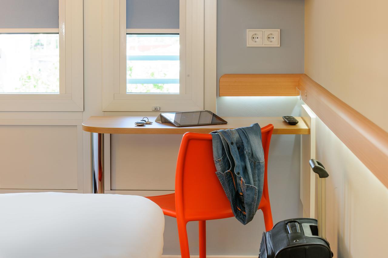 Standard Adapted Room with double bed