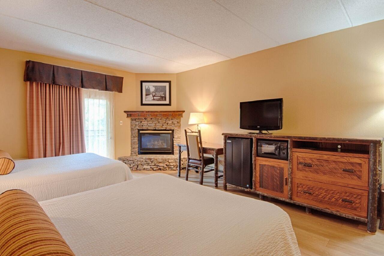 Executive Queen Room with Two Queen Beds