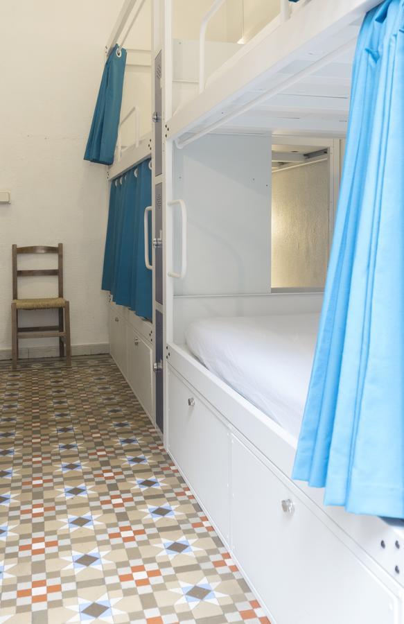 Bed 10-Bed Mixed Dormitory Room