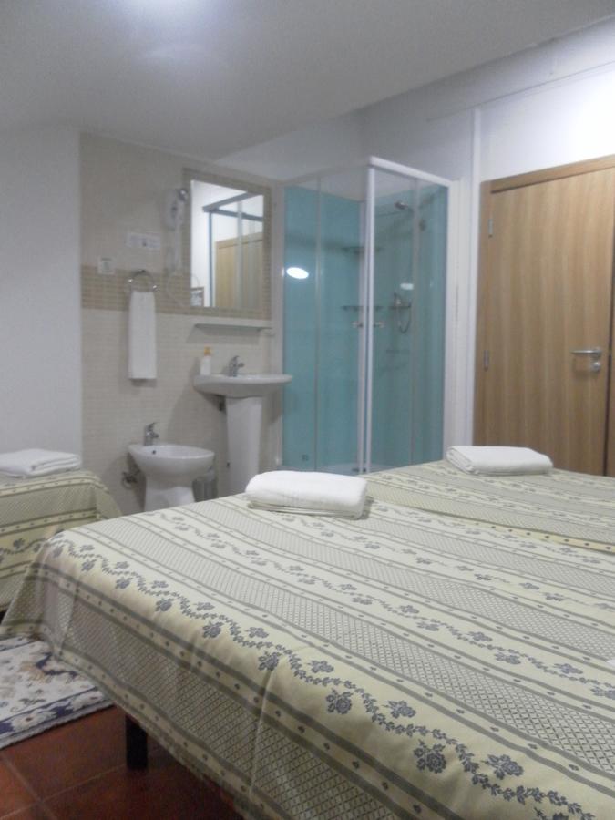 Triple Room with Shower