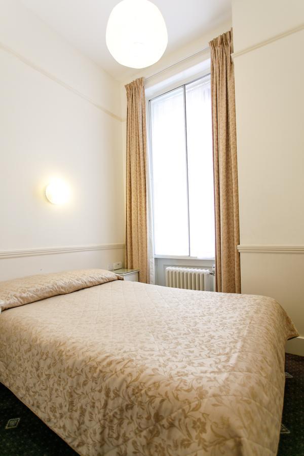 Large Single Room
