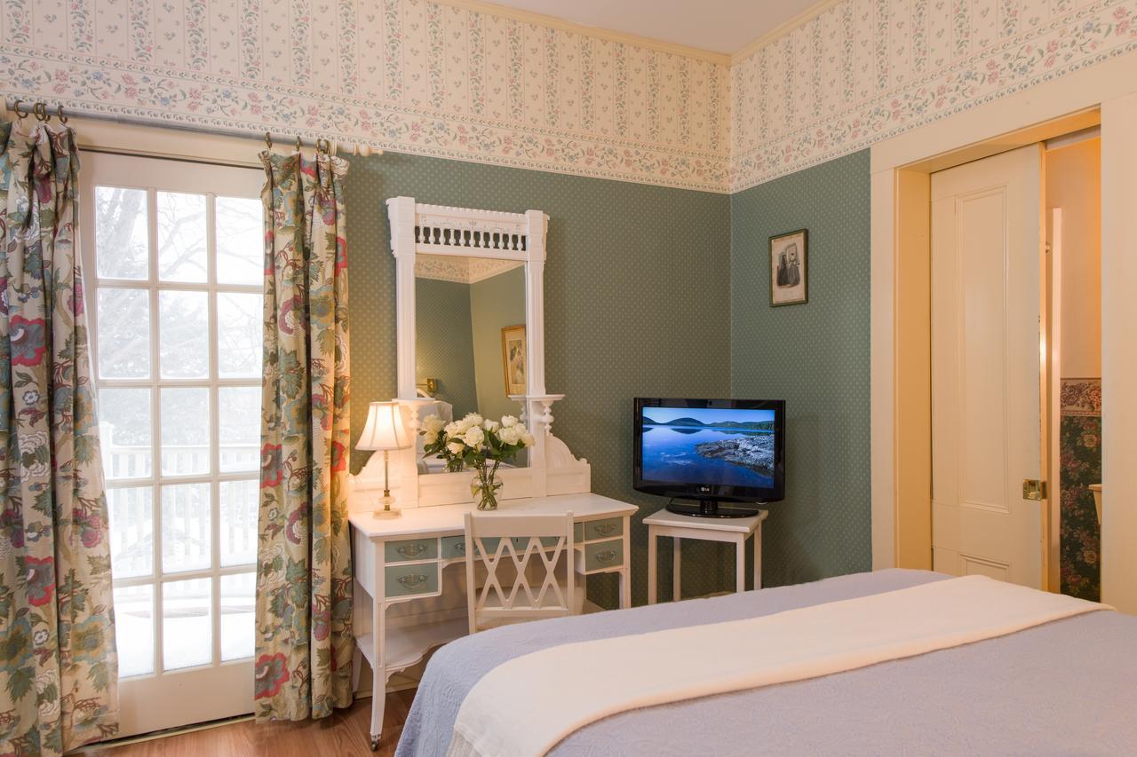 Queen Room