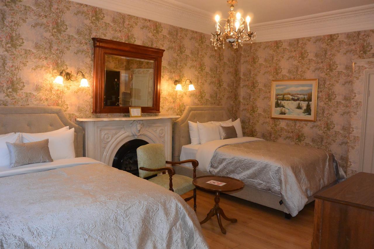 Double Room with 2 Double Beds