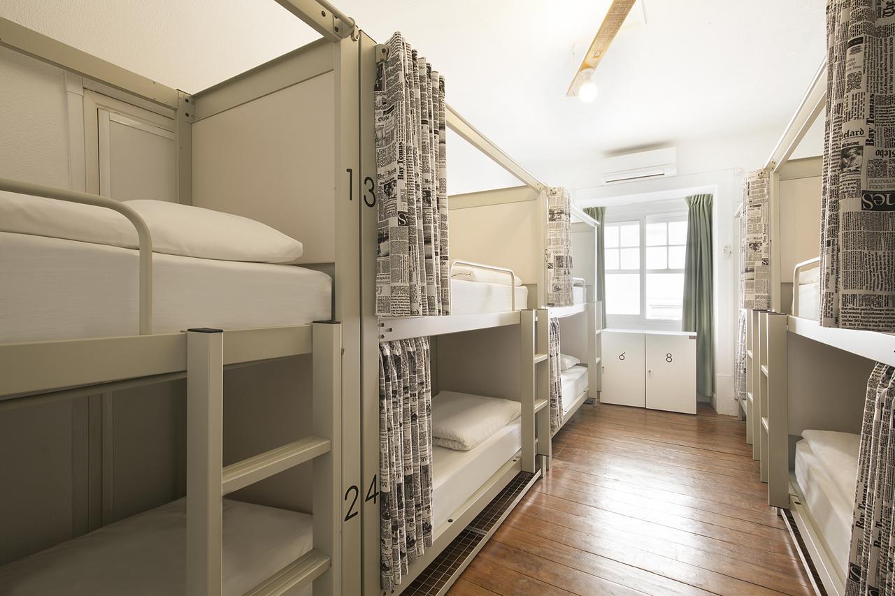 Bed 10-Bed Female Dormitory Room
