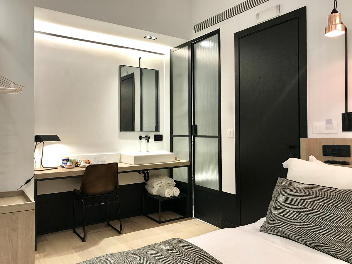 Comfort Single Room with Private Balcony