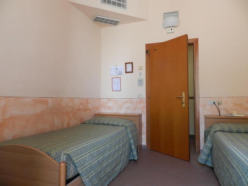 Economy Twin Room