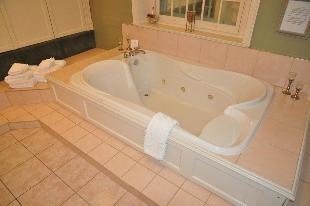 King Suite,72498191:JPEG