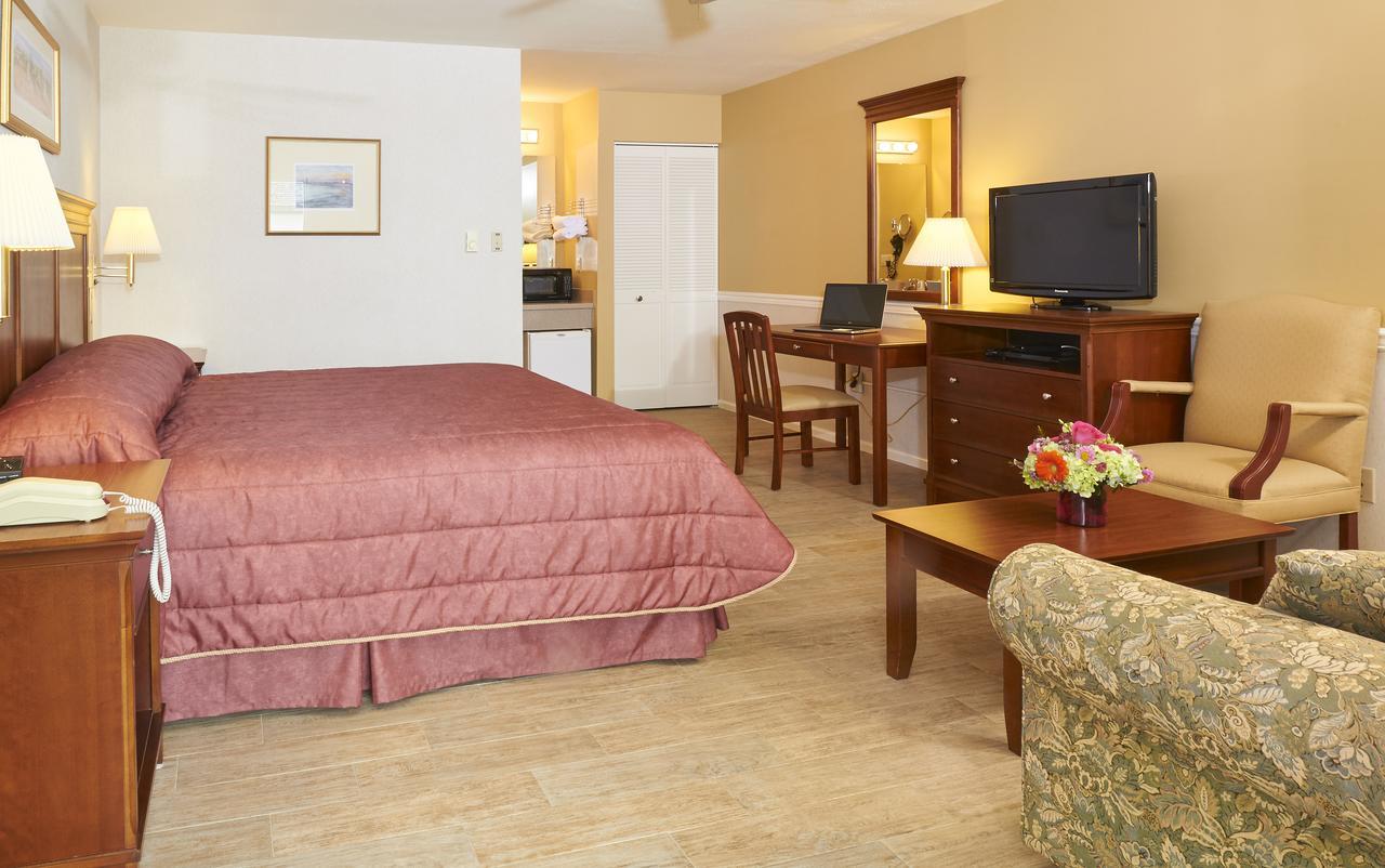 Deluxe King Room