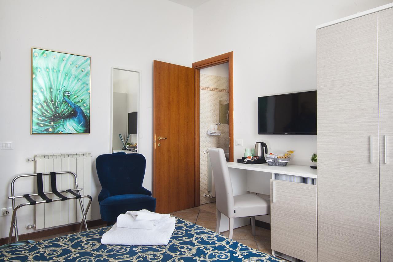 Double Room Private Bathroom