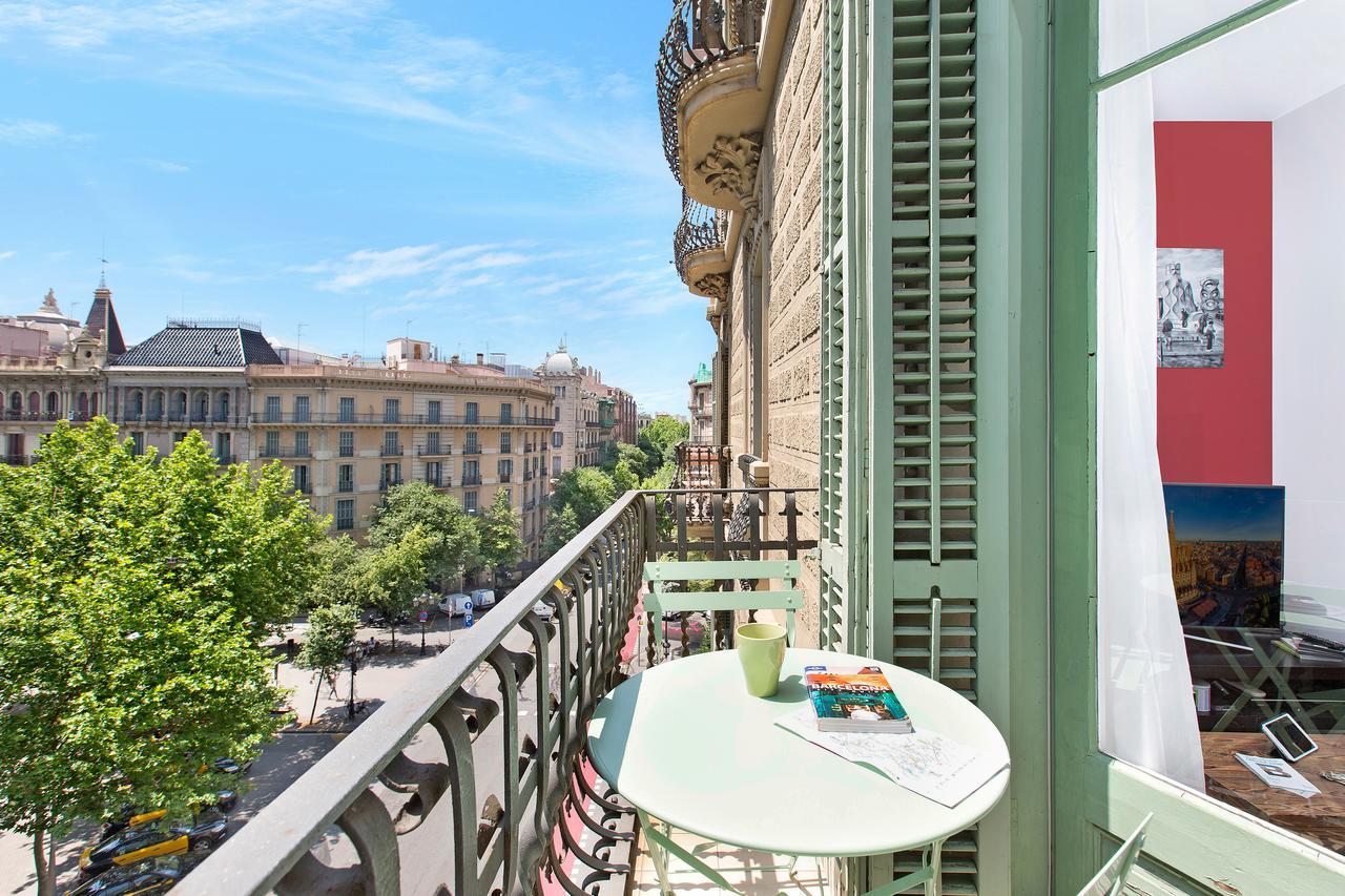 Two-Bedroom Apartment with Balcony (city views)