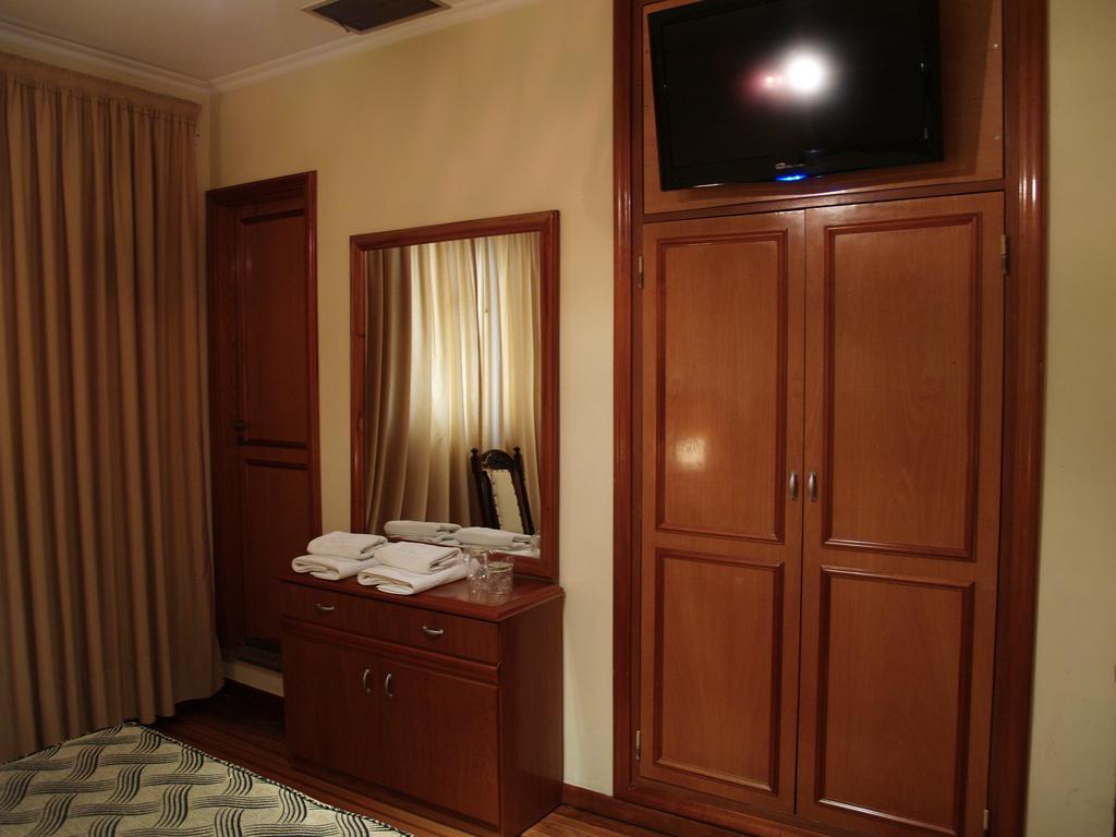 Triple Room,310262753:JPEG
