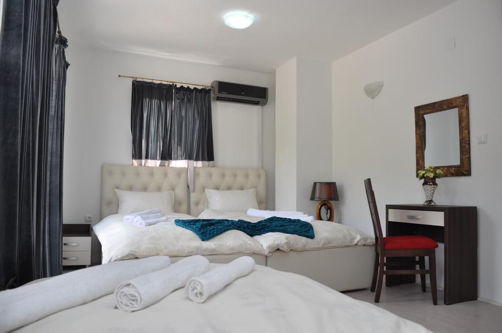 Triple Room,657259353:JPEG