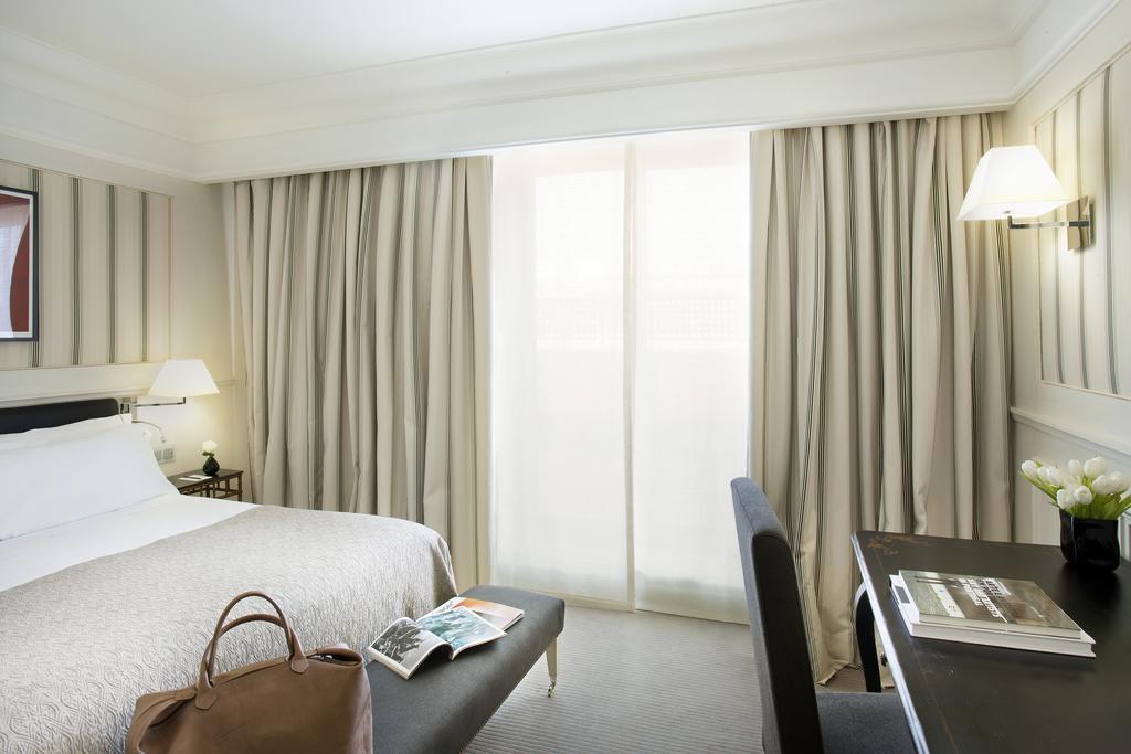 Deluxe Double or Twin Room with City View,573244803:JPEG