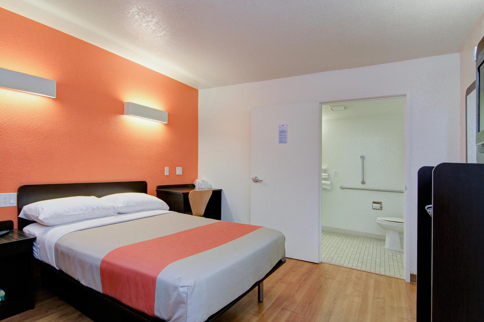 Double Room Disability Access,1438971982:JPEG