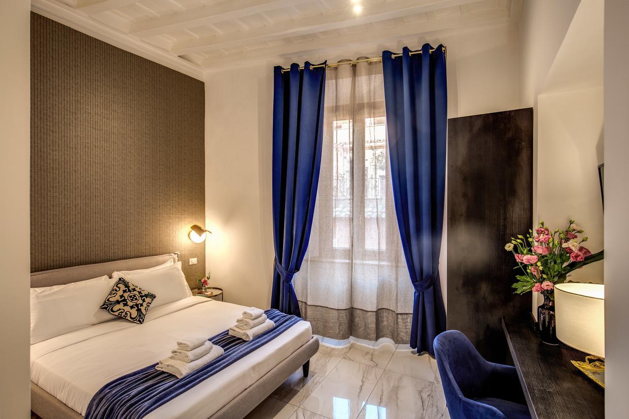 Deluxe Room,694740867:JPEG
